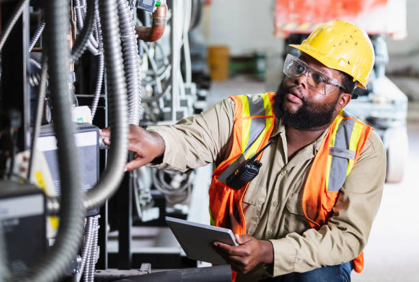 Best Commercial Electrician Services  in Akron, OH
